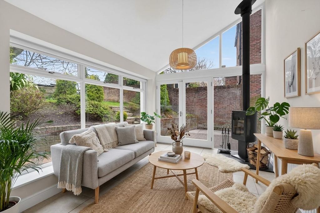 Additional image 5 of 4 bed town house for saleKilwarlin Avenue, Hillsborough BT26