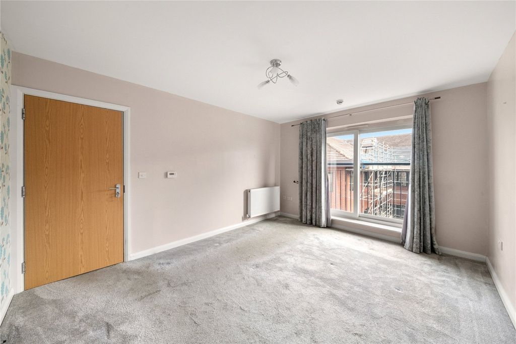Property photo 3 of 15 Picture No. 07