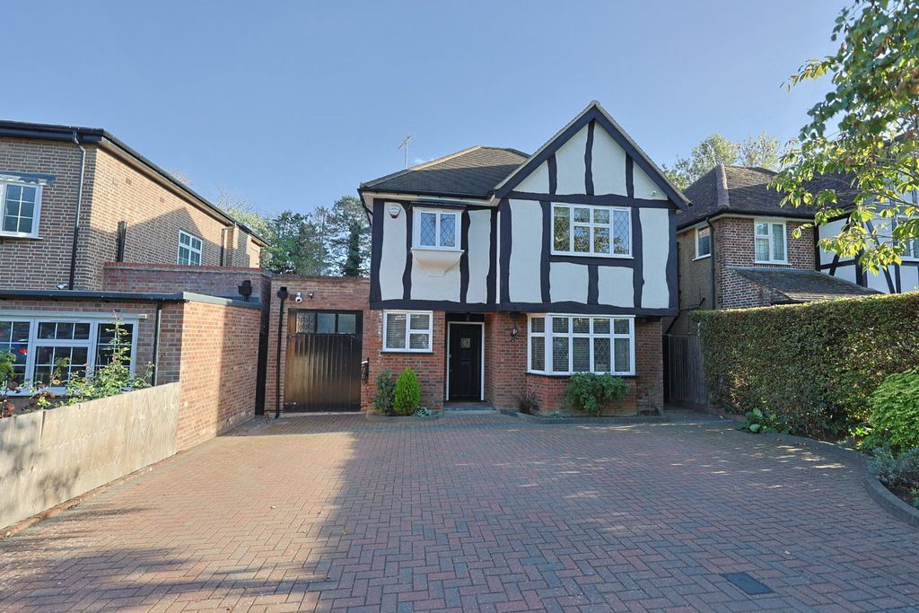 Property photo 1 of 23
