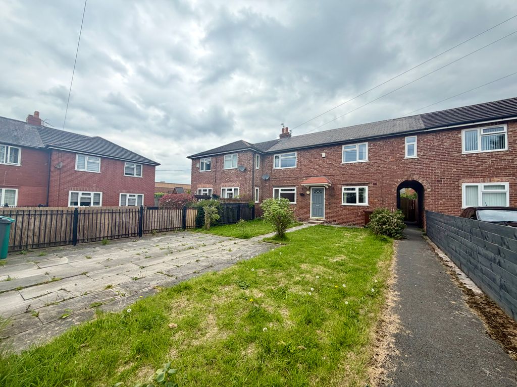 Property photo 1 of 12