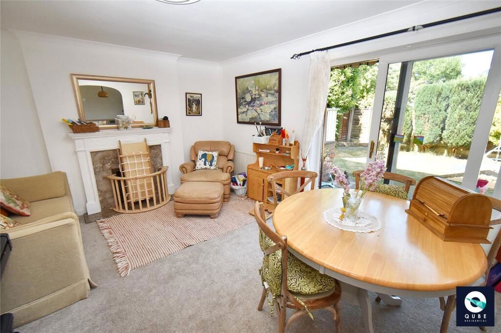 Property photo 2 of 21