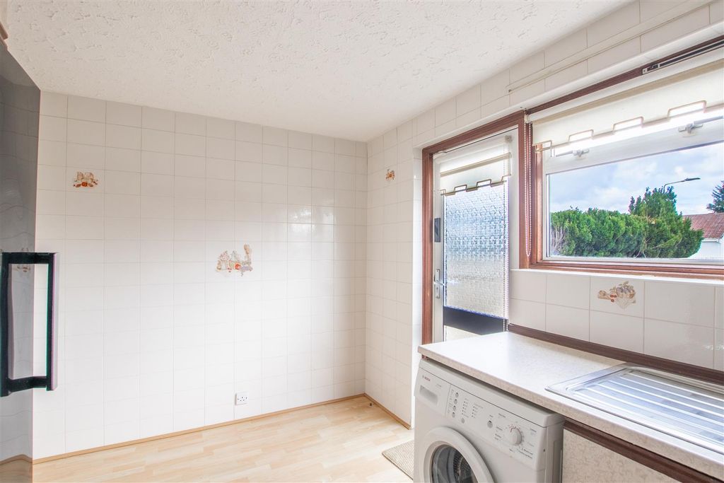 Property photo 3 of 12 Kitchen.Jpg