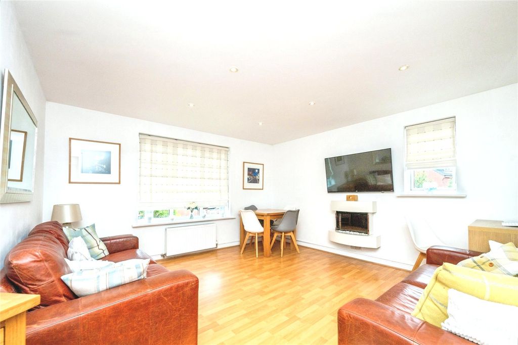 Property photo 2 of 17 Living Room