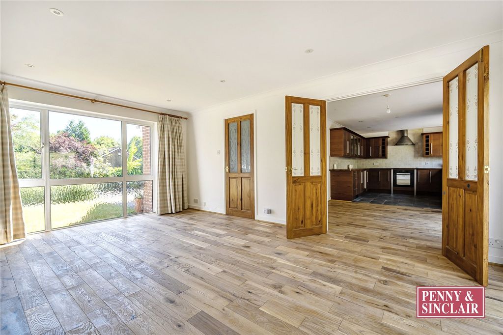 Property photo 2 of 16 Picture No. 64