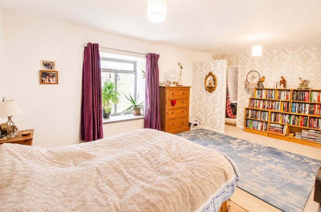 Property photo 3 of 18 615A0Cca-6596-4Df9-99Df-Ccdac4E66Ac4