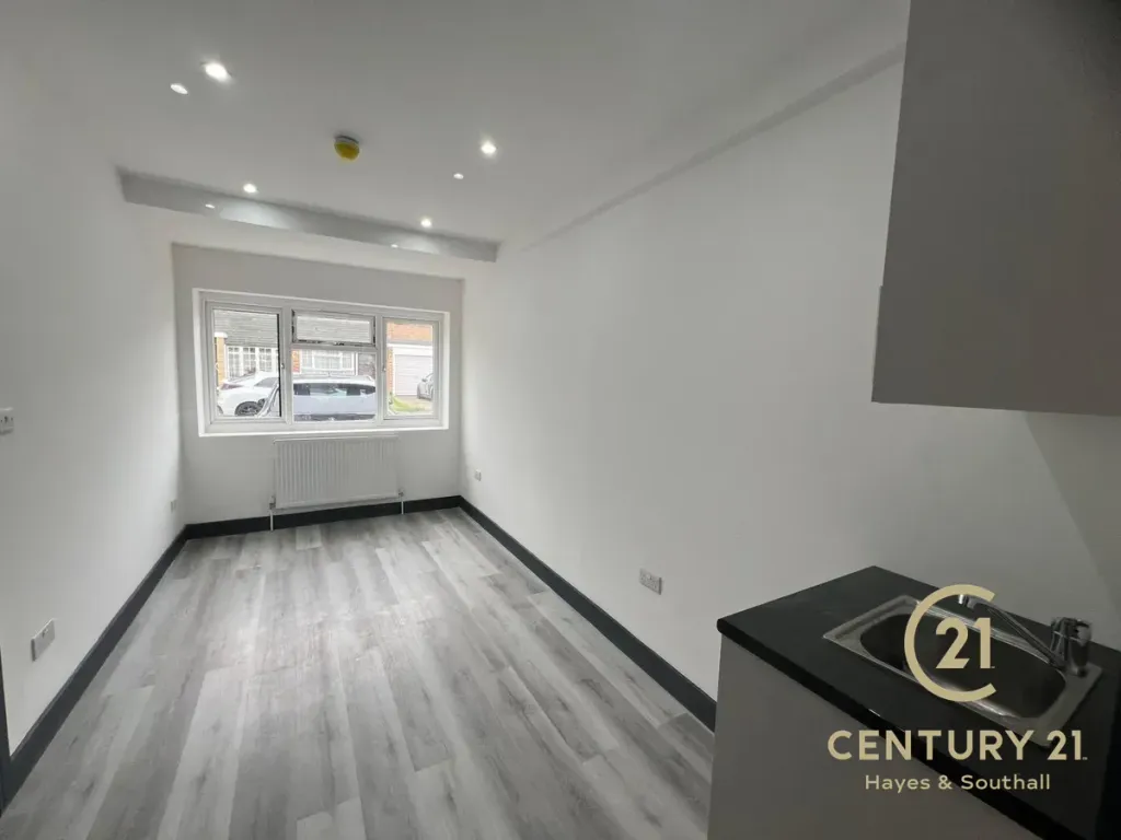 Property photo 1 of 5