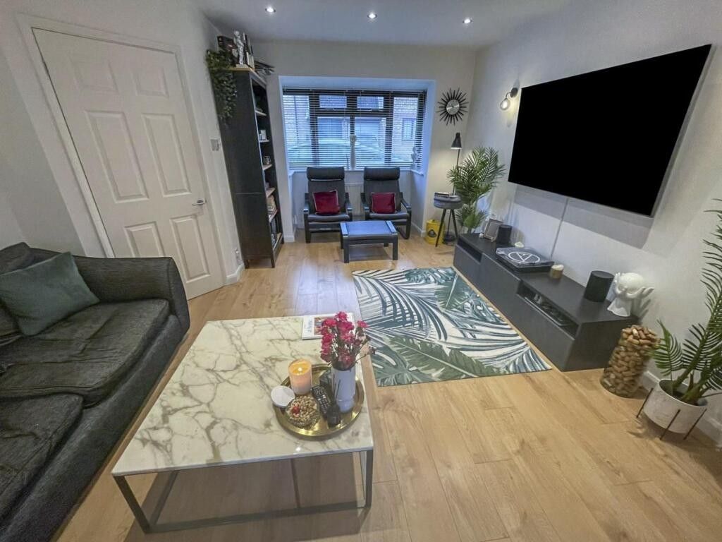 Property photo 3 of 13 Image