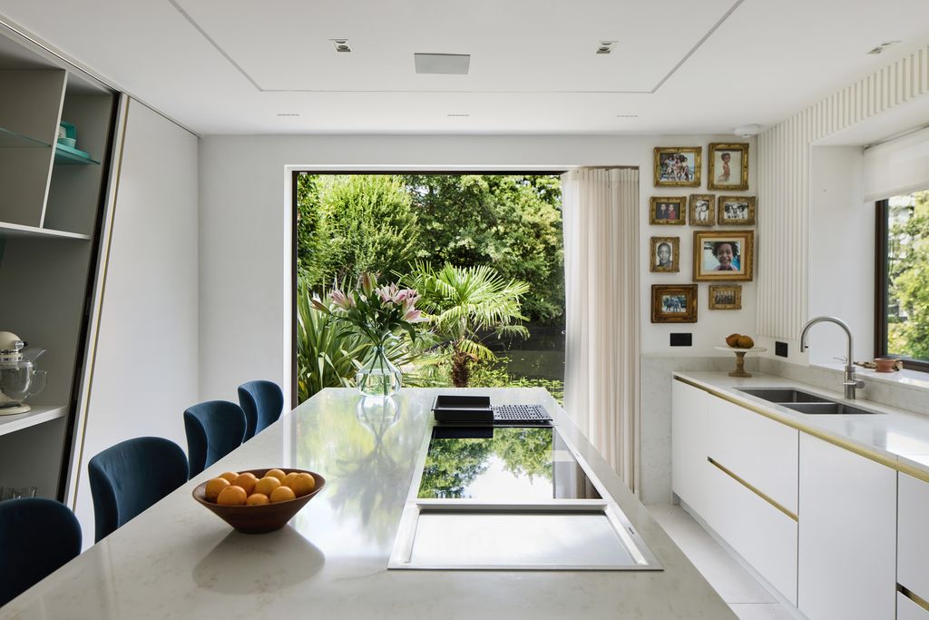 Additional image 5 of 5 bed detached house for saleLakeside Drive II, Esher, Surrey KT10