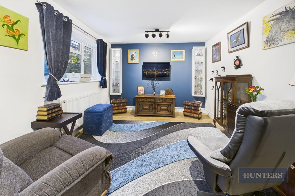 Property photo 3 of 18 Cam05152G0-Pr0347-Still015.Jpg