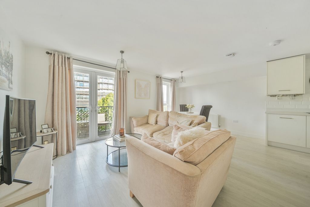 Property photo 2 of 20 1345273-16-68B09B...