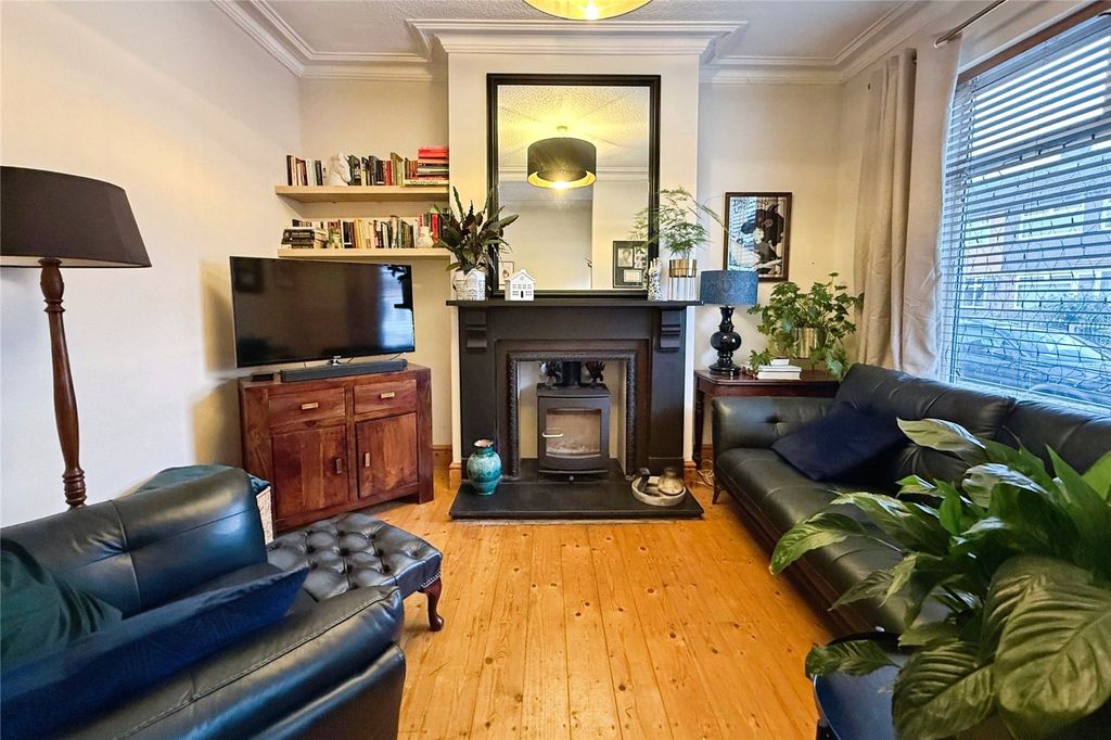 Property photo 2 of 13 Picture No. 24