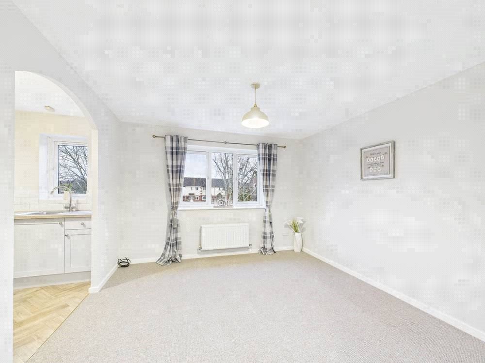 Property photo 3 of 12 Picture No. 02