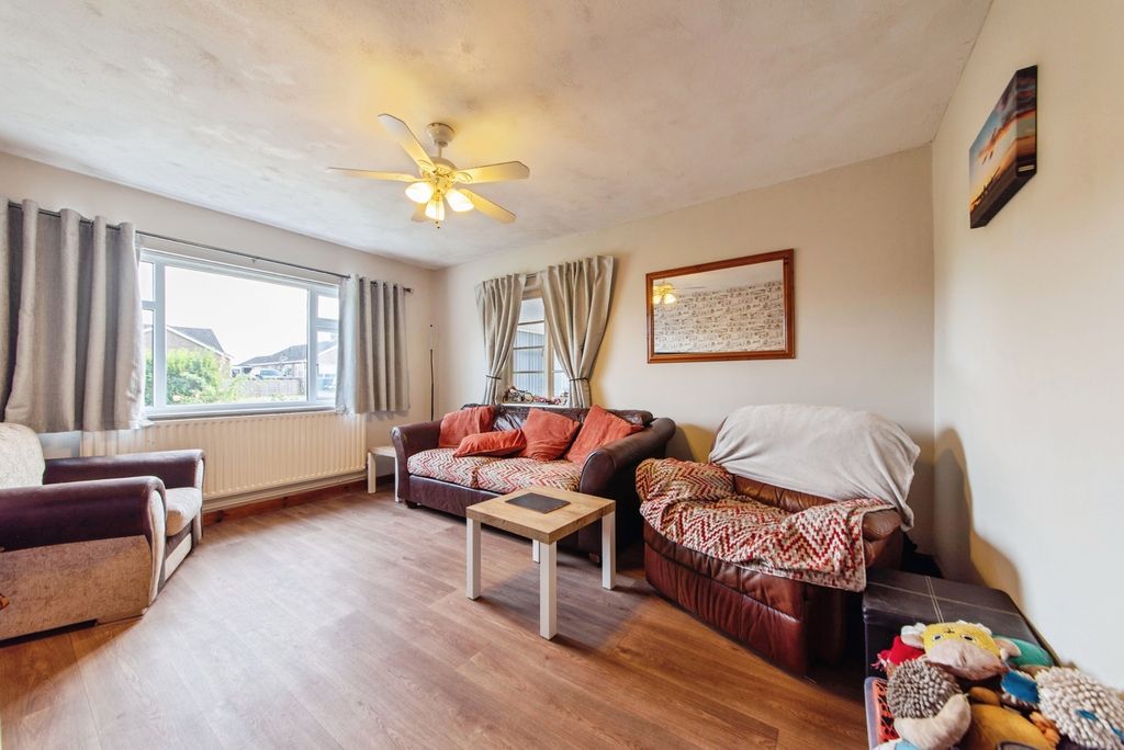 Property photo 3 of 20 Pbox-Img.Jpg