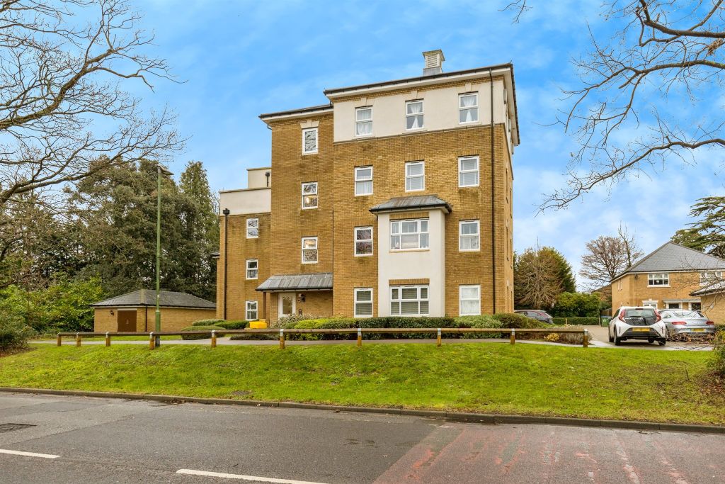 Property photo 2 of 19