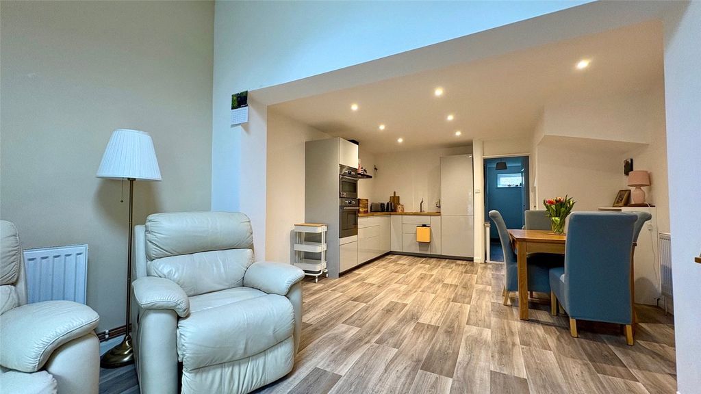 Property photo 2 of 11 Picture No. 11