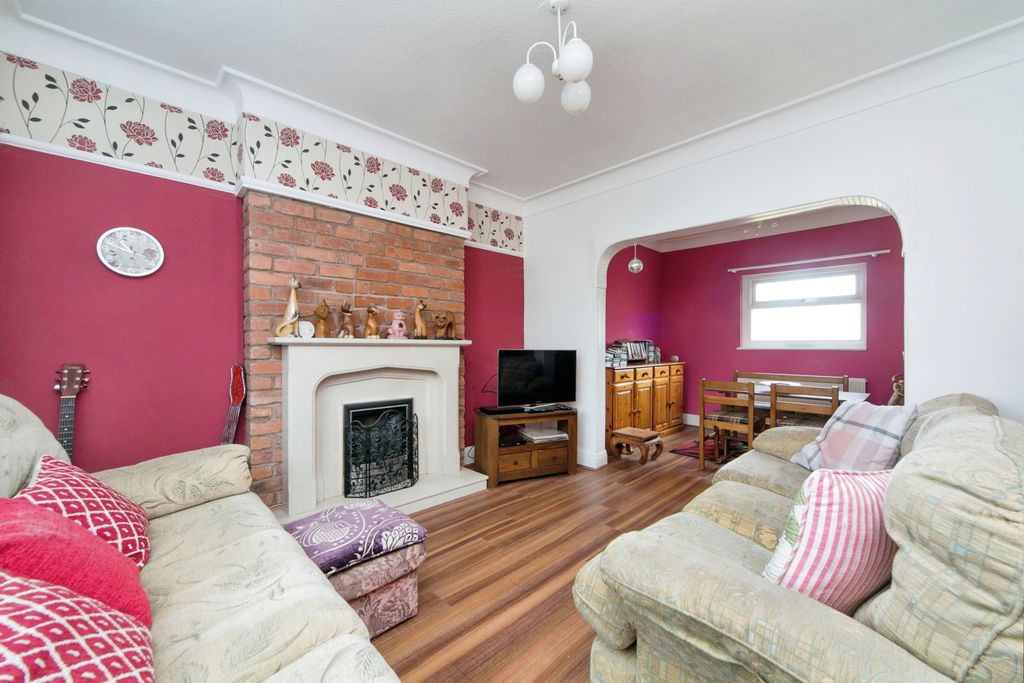 Property photo 3 of 16 Photography