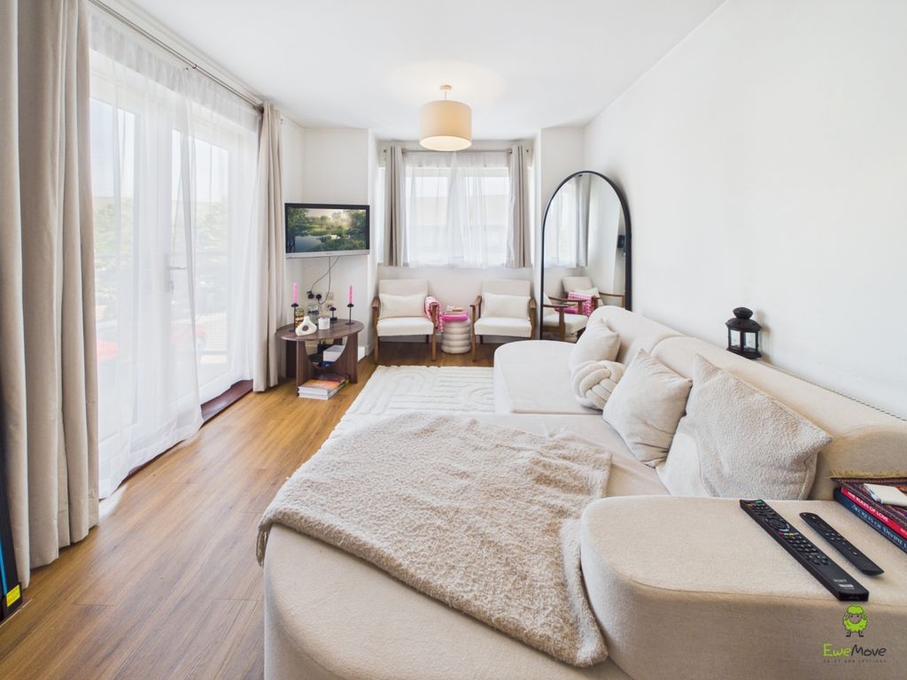 Property photo 3 of 8 Presented By Clinton At Ewemove Bexleyheath And Da