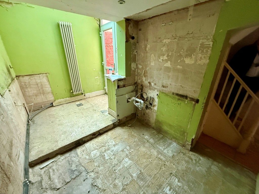 Property photo 3 of 8 Former Kitchen