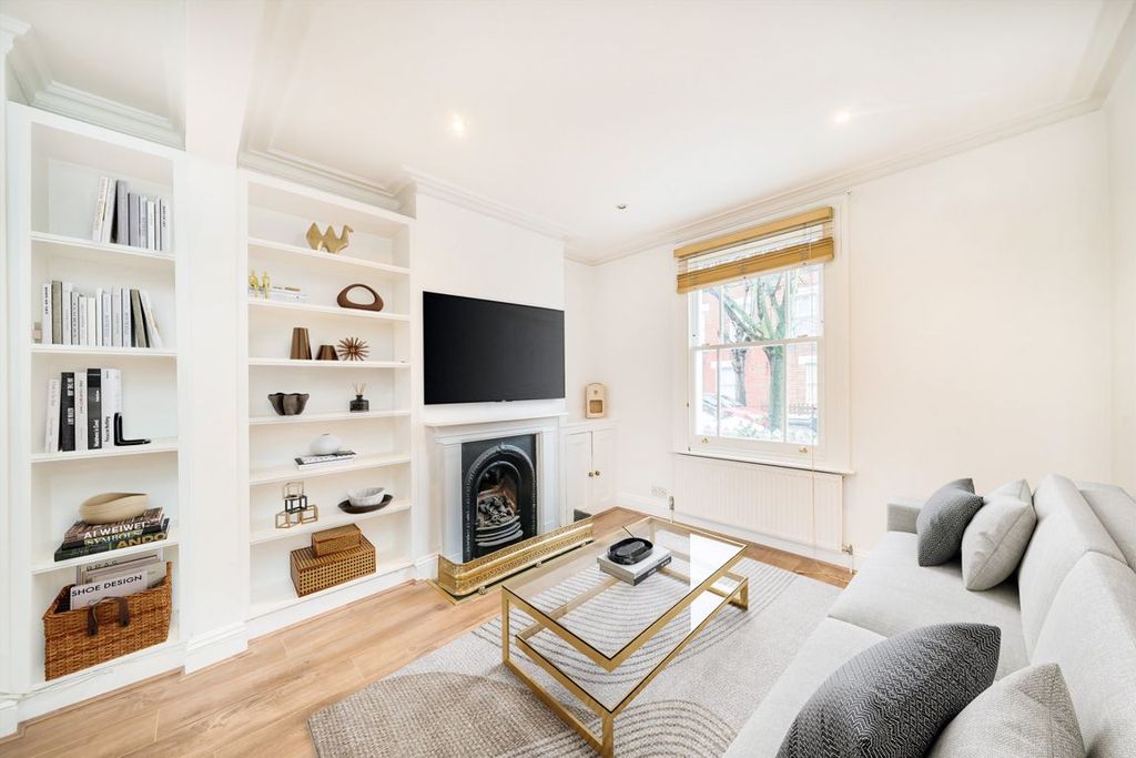 Property photo 2 of 7