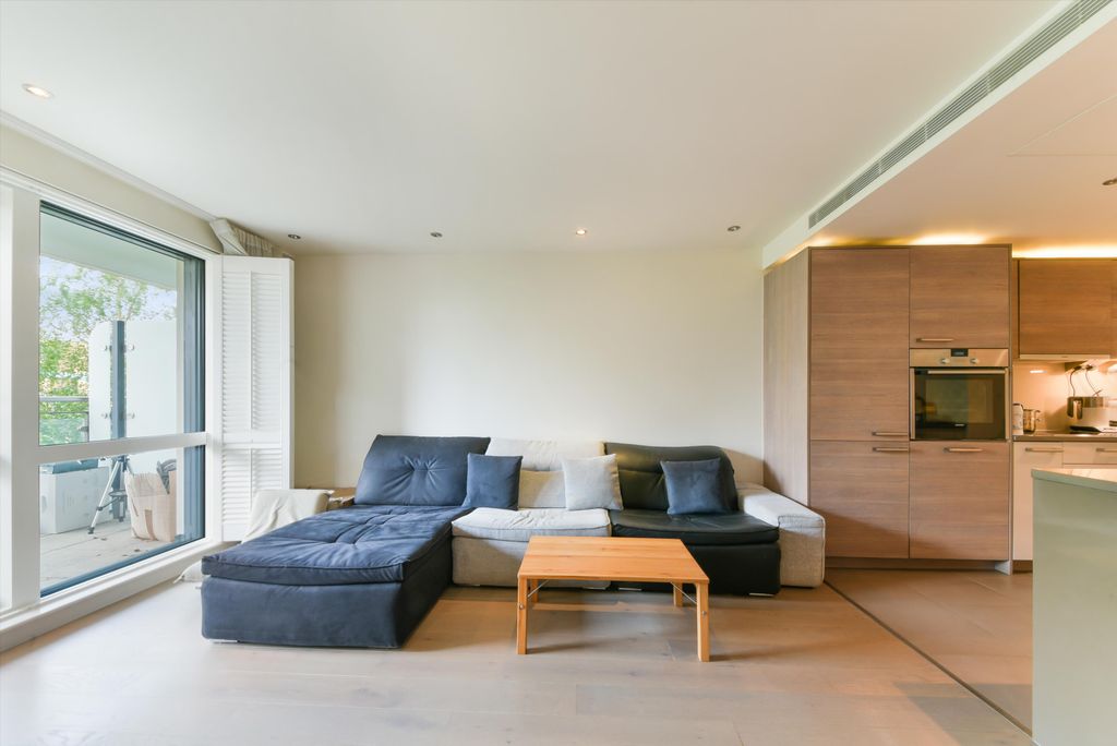 Property photo 2 of 9 Image