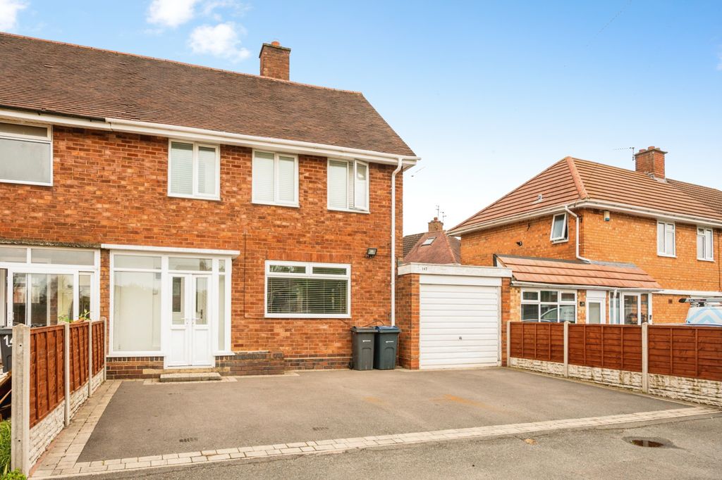 Property photo 1 of 27 B77E8F0F-02
