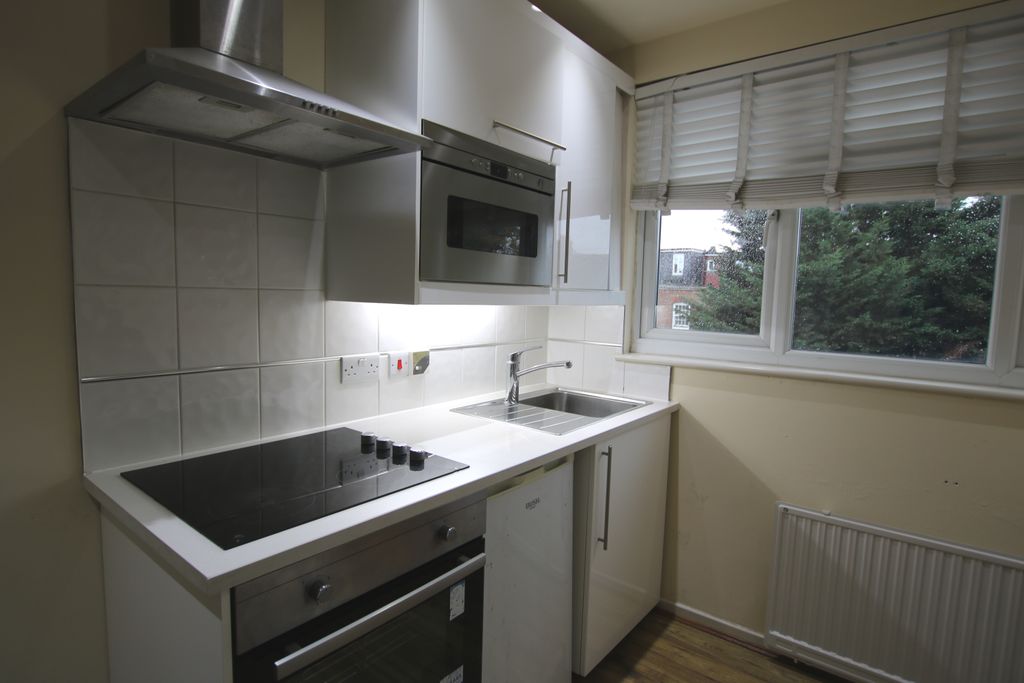 Property photo 2 of 3