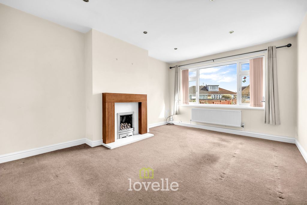 Property photo 3 of 25