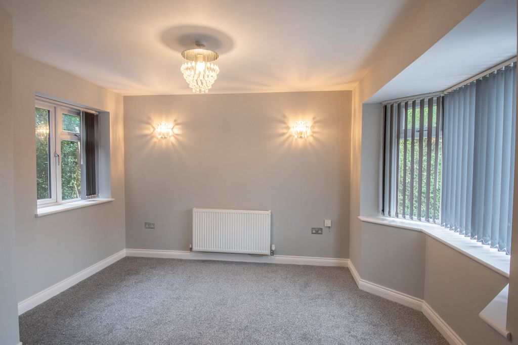 Property photo 2 of 12 Photo 7