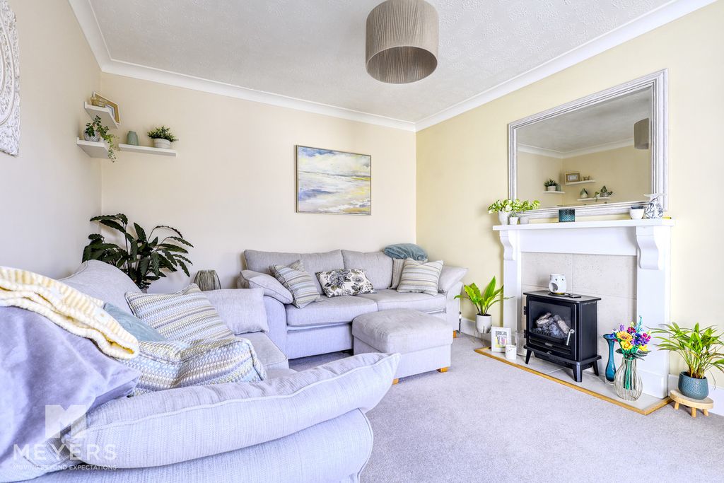 Property photo 3 of 21