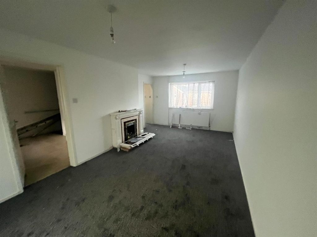 Property photo 2 of 14 Photo-2025-12-10-15-36-43 (6).Jpg