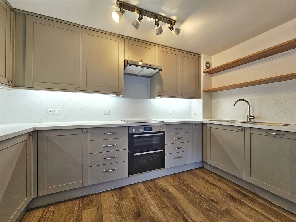 Property photo 2 of 9 Picture No. 02