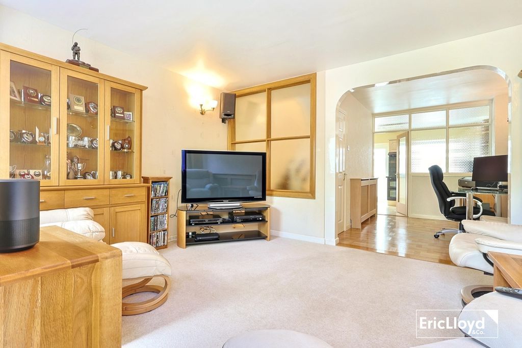 Property photo 2 of 29 Photo 17