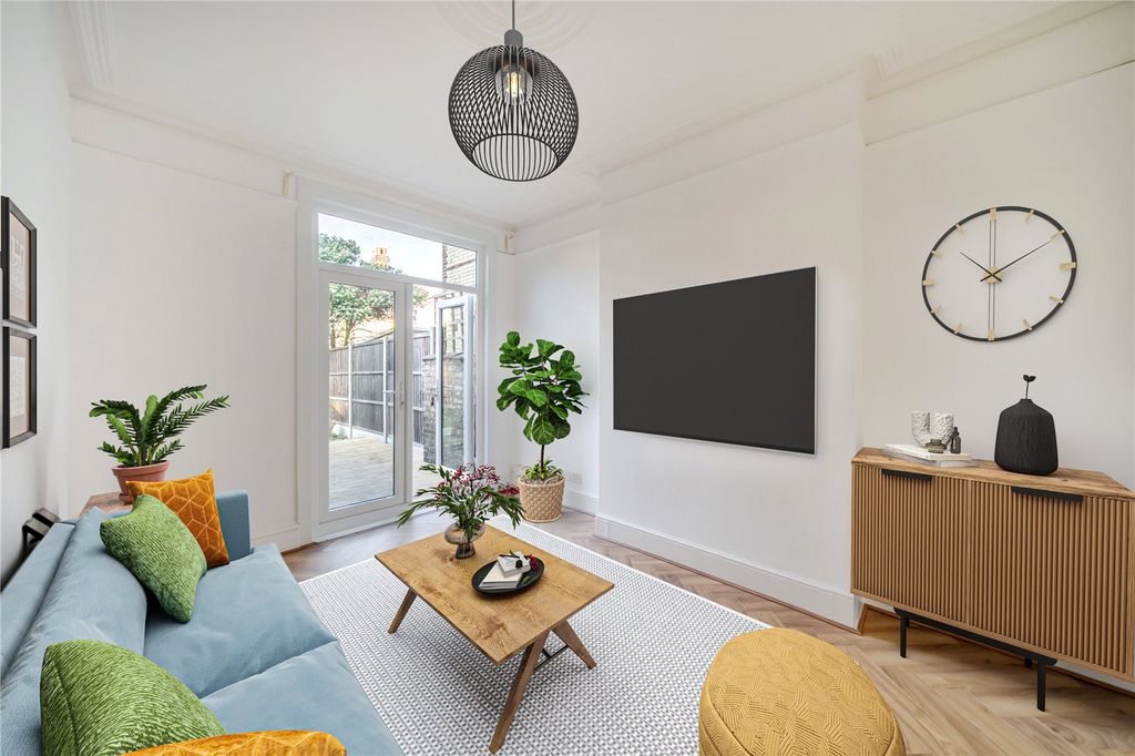 Property photo 3 of 17 Picture No. 93