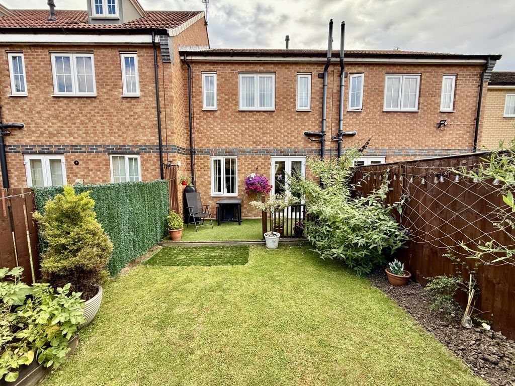 Property photo 2 of 14 Img_3983