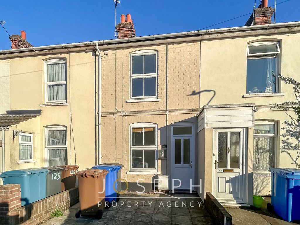 Property photo 1 of 9