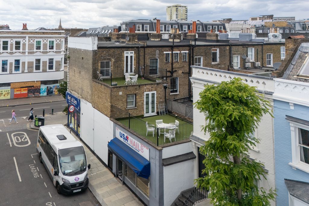 Property photo 3 of 24 415 North End Road, London Sw6 1Ns