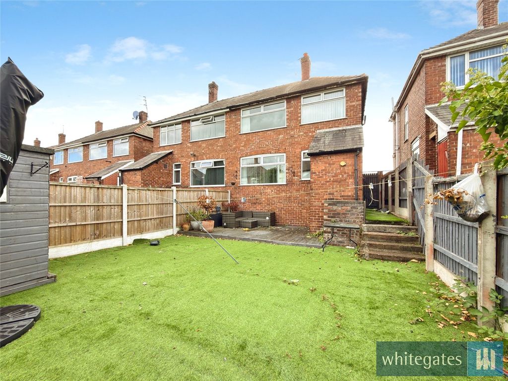 Property photo 2 of 17 Picture No. 11