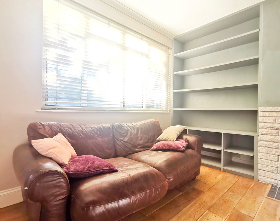 Property photo 1 of 31