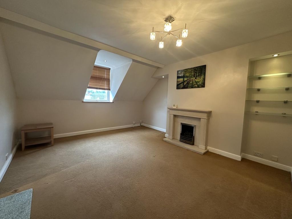 Property photo 2 of 8 Living Room