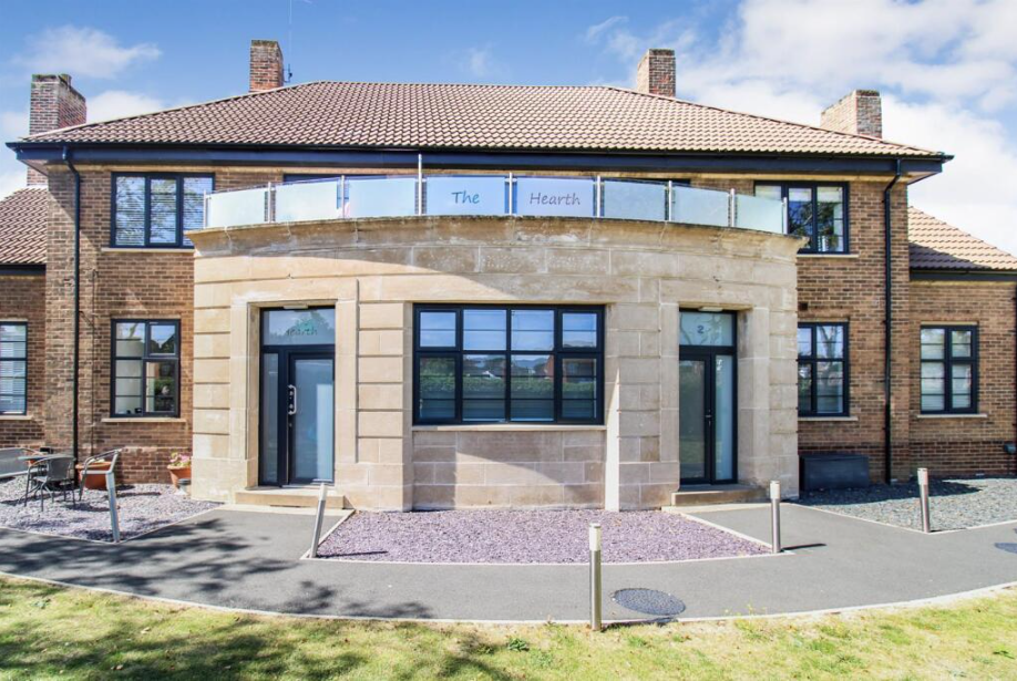 Property photo 1 of 8 Front