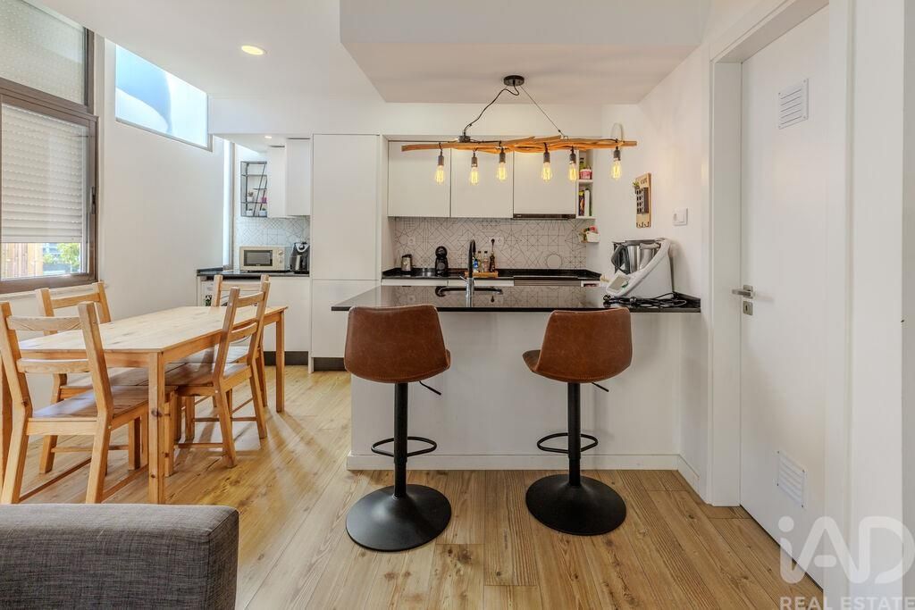 Property photo 1 of 33