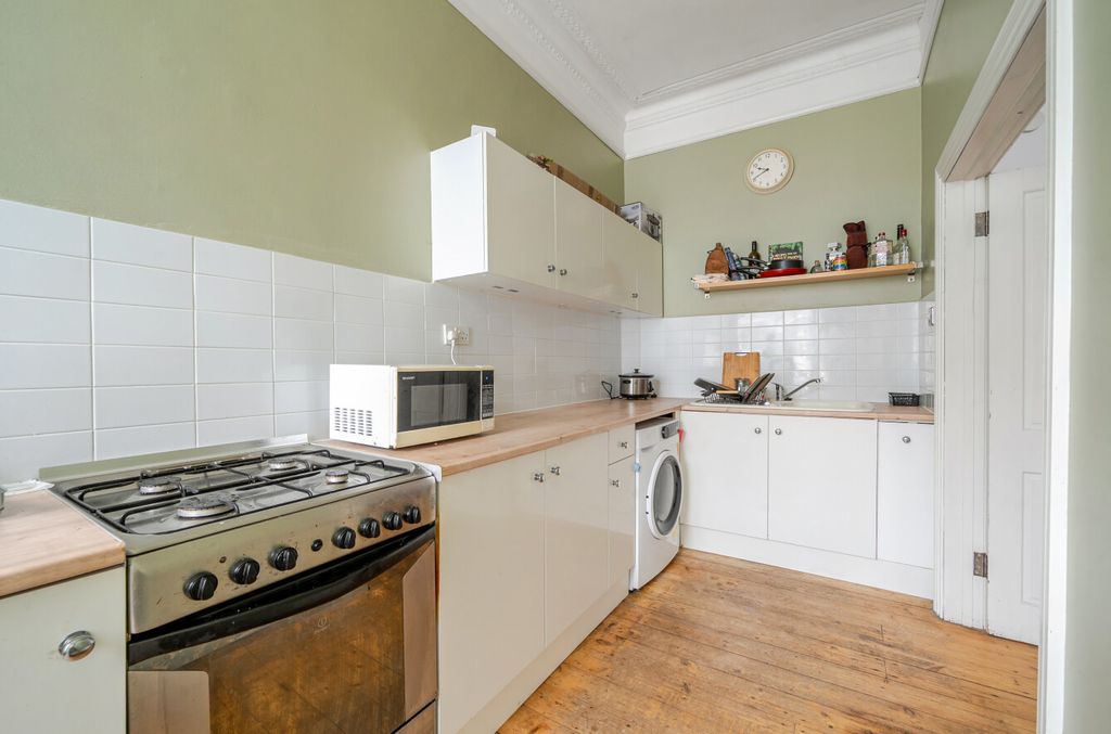 Property photo 3 of 15 1536113-10-1A1782...