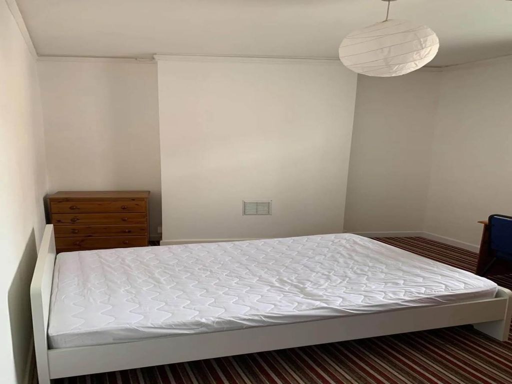 Property photo 3 of 17 2c08d253-9A85-4608-8Da5-Ca7Ff87d07c9 (2)