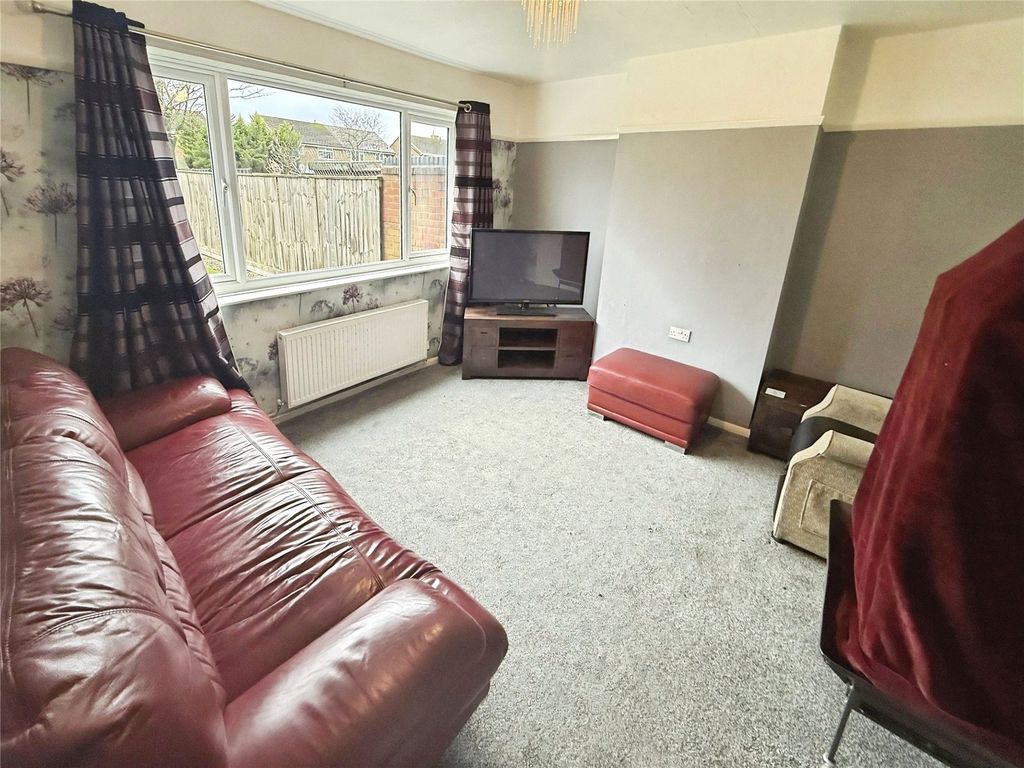 Property photo 3 of 12 Living Room