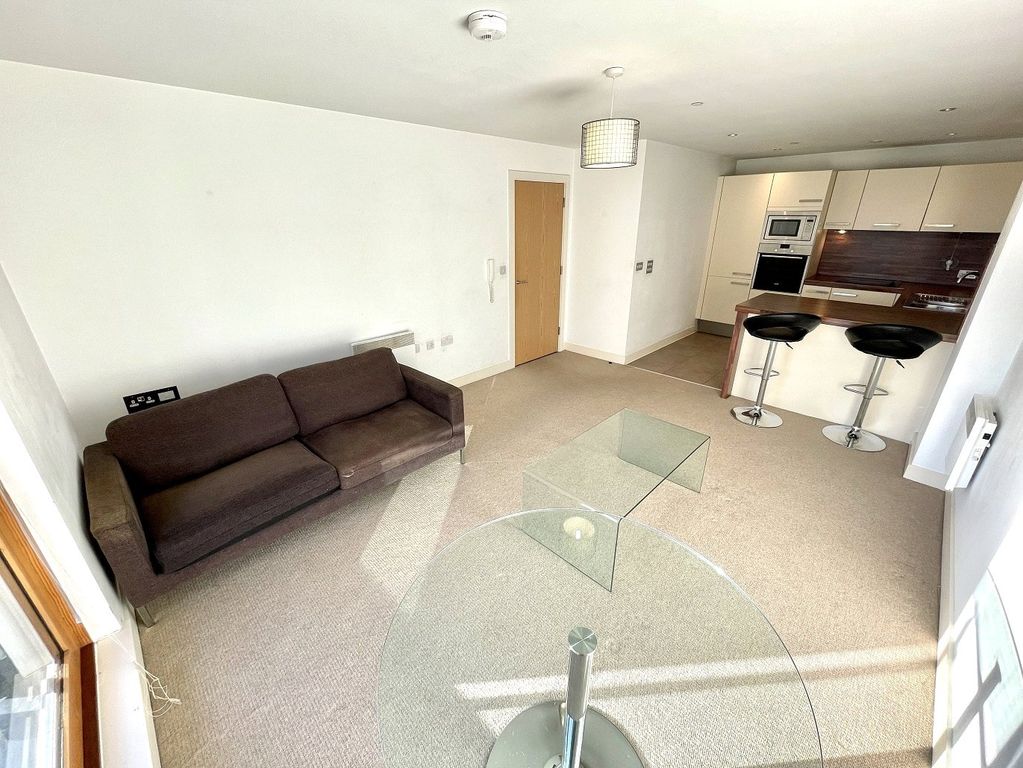 Property photo 3 of 12 Living Room