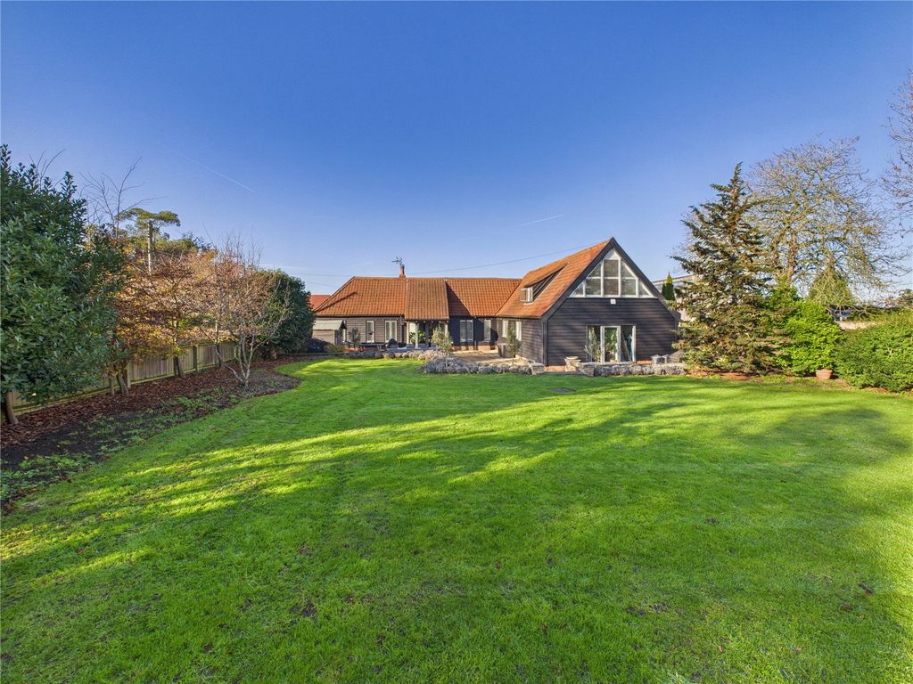 Property photo 2 of 18 Picture No. 19