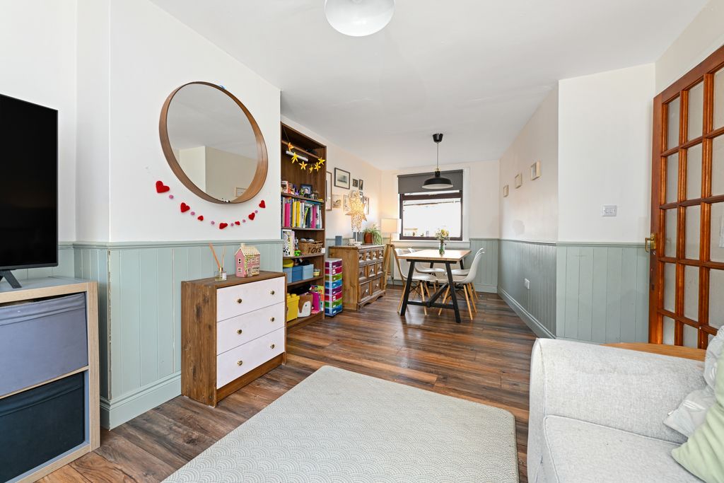 Property photo 3 of 17 Property Image 3