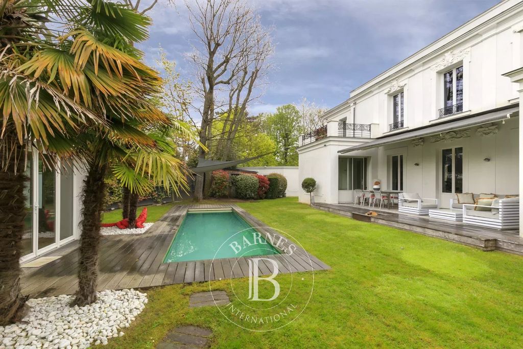 Property photo 1 of 26