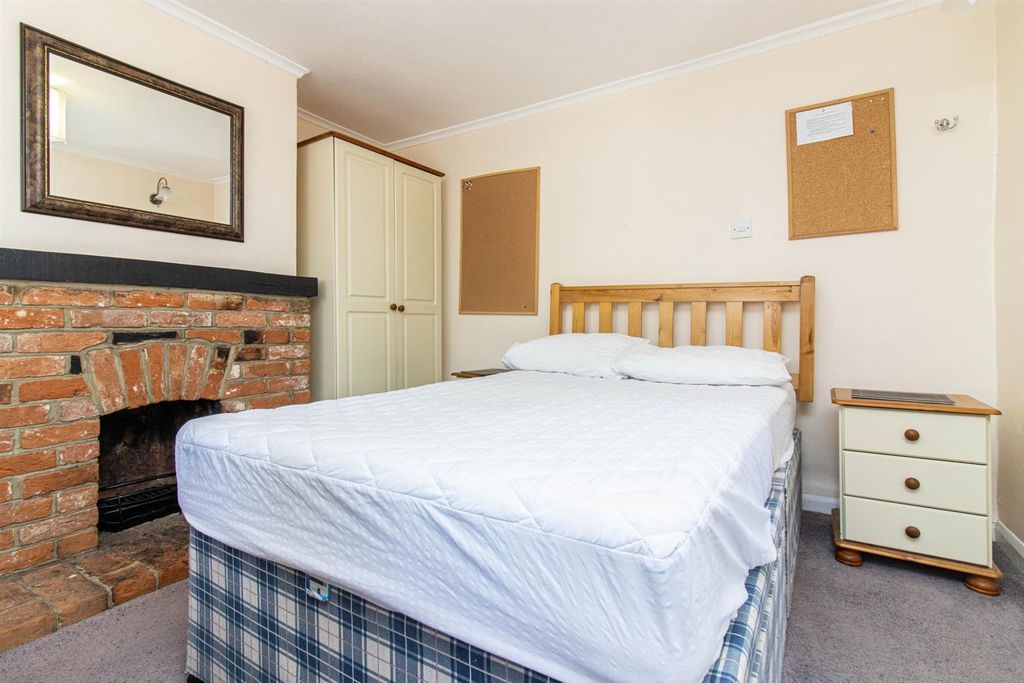 Property photo 2 of 17 05.Jpg