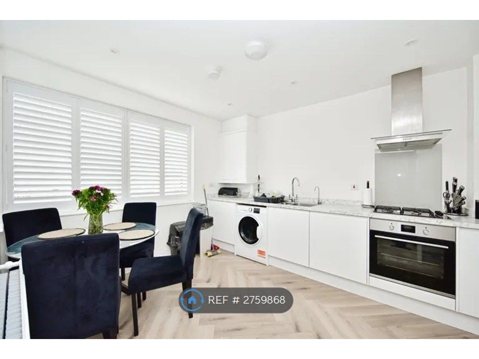 Property photo 1 of 9 Kitchen